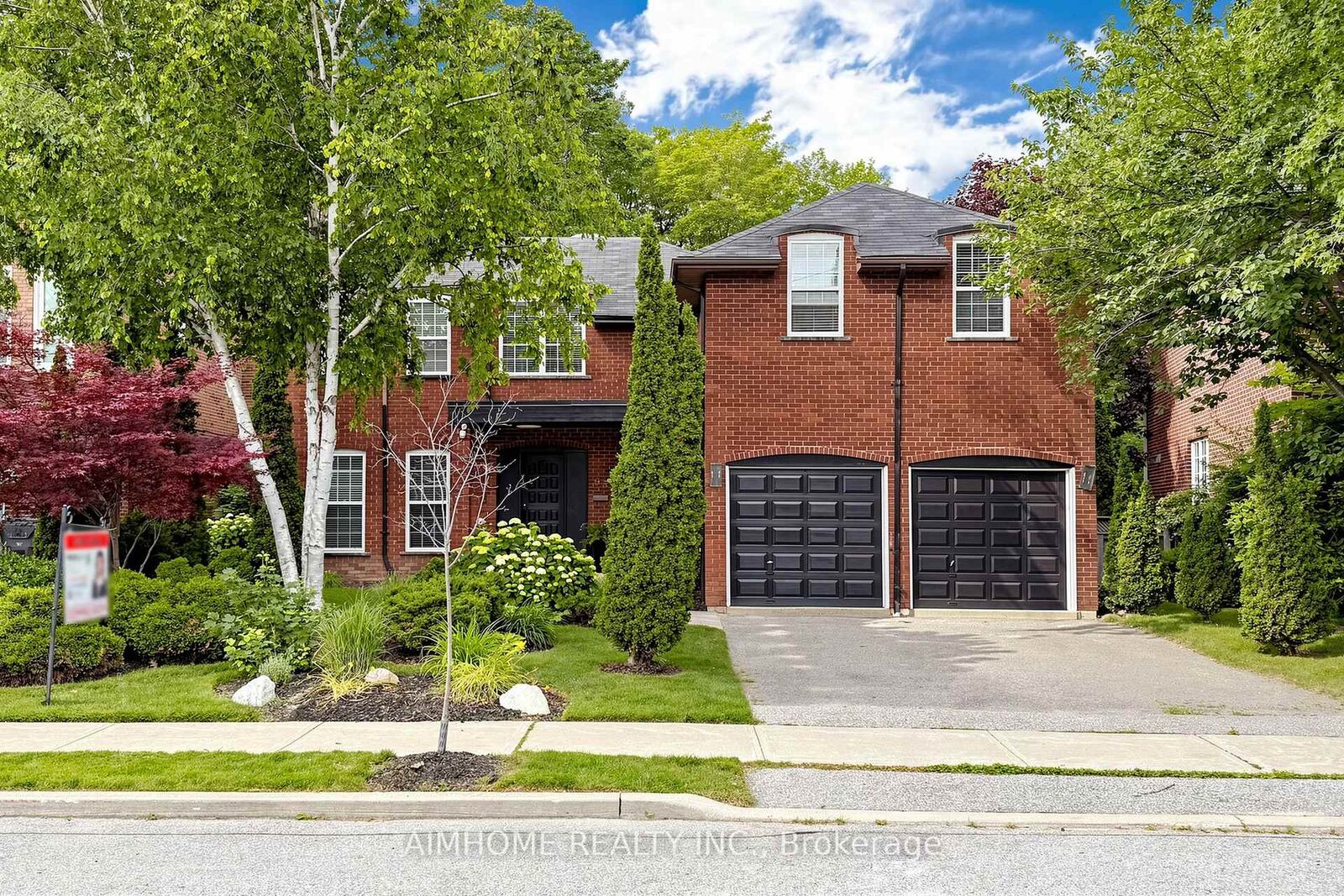 Property Photo: 93 Clarinda Drive ON M2K 2V2