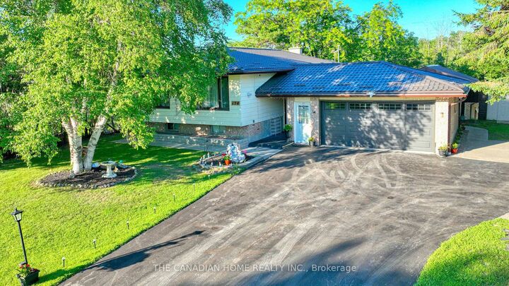 Property Photo: 134 Jeffrey Drive ON K8V 0P2