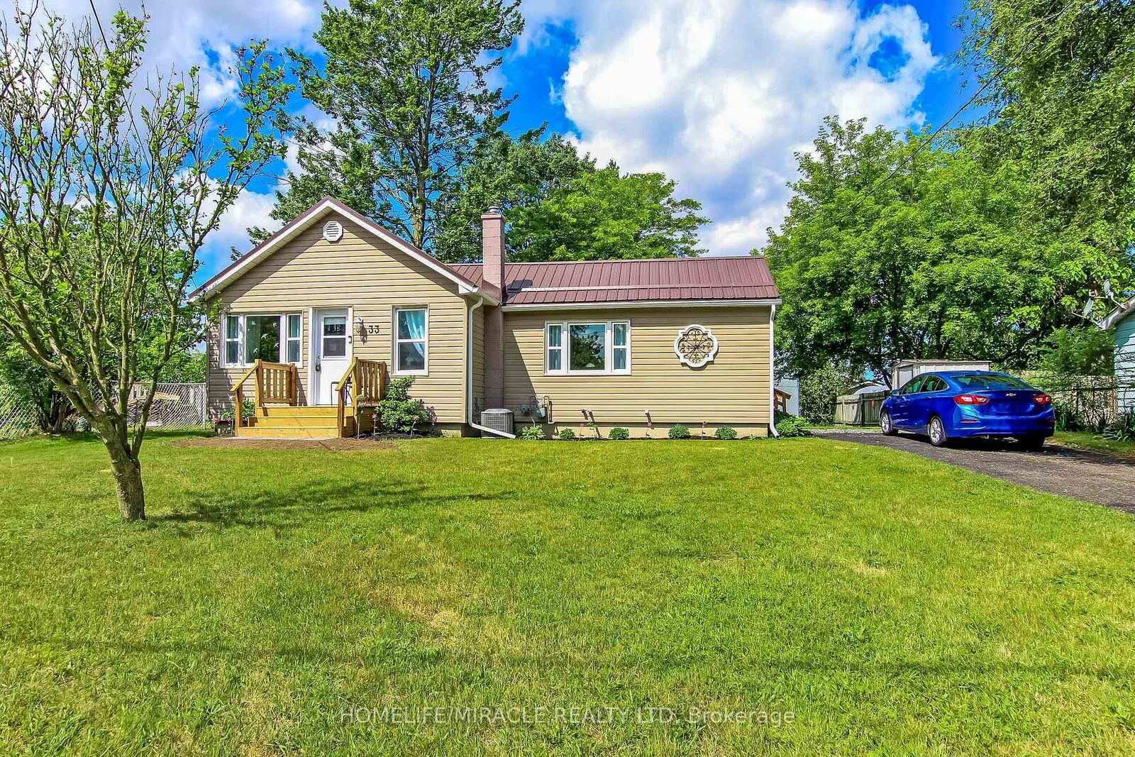 Property Photo: 33 Ontario Street ON N4G 2V7