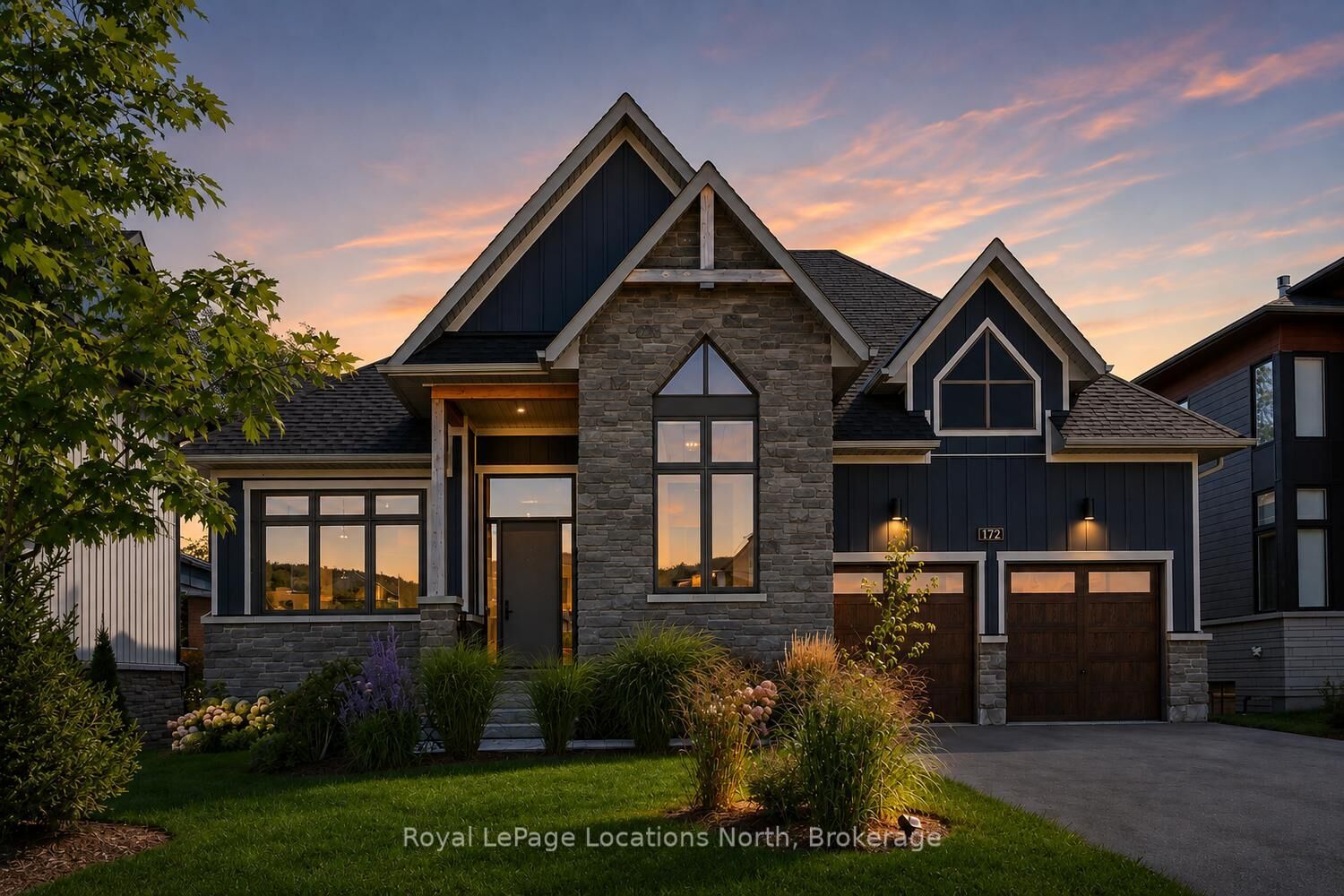 Property Photo:  172 Springside Crescent  ON L9Y 5L3 