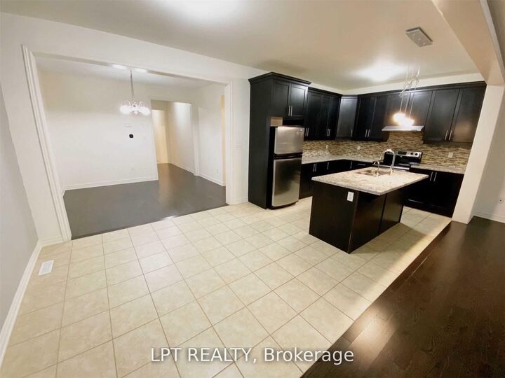 Property Photo:  35 Humberstone Crescent  ON L7A 4C2 