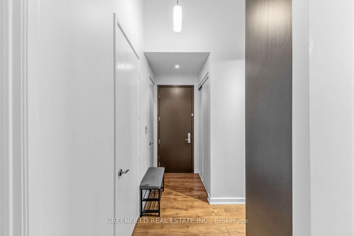 Property Photo:  380 Macpherson Avenue N 410  ON M4V 3E3 