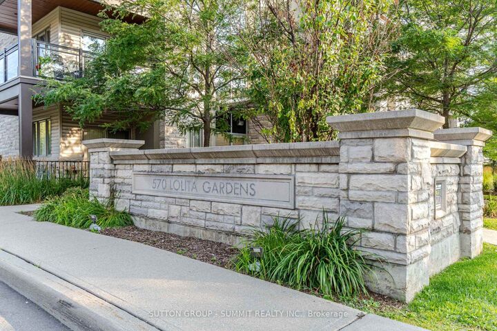 Property Photo:  570 Lolita Gardens 418  ON L5A 0A1 