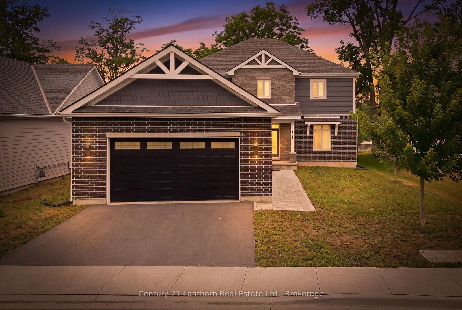 Property Photo: 101 Villeneuve Drive ON K0K 2T0