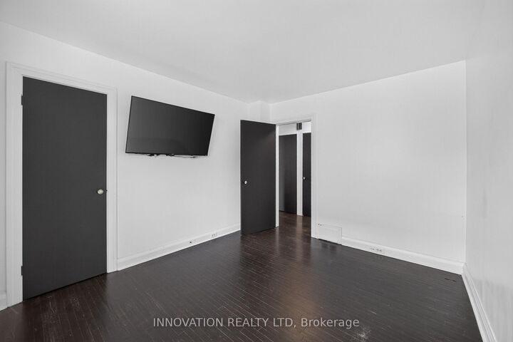 Property Photo:  5 Merrick Street  ON K7A 4R2 
