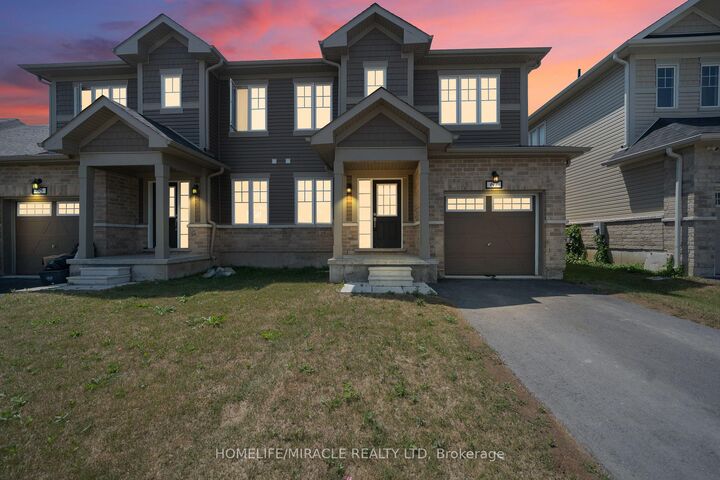 Property Photo:  67 Oakmont Drive  ON K0H 1G0 