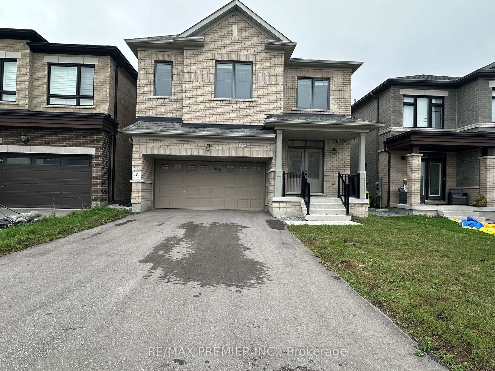 Property Photo:  1375 Klondike Court  ON L1L 0T1 