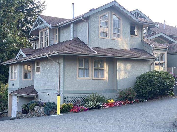 500 Marsett Pl #1 — photo 1