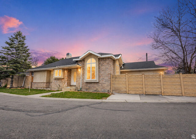 Property Photo:  1522 E Amblewood Ln  UT 84124 