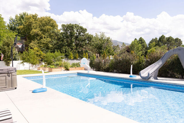 Property Photo:  122 E 1050 N  UT 84037 