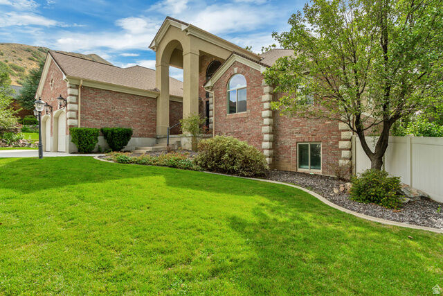 Property Photo: 14668 S Draper View Cv UT 84020