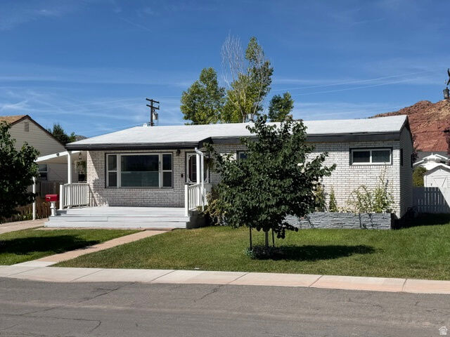 Property Photo:  597 N 300 W  UT 84701 