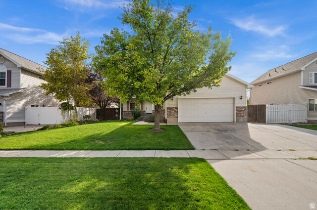 Property Photo: 13636 S Artistry Ln UT 84096