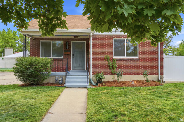 Property Photo:  1039 W 800 N  UT 84116 