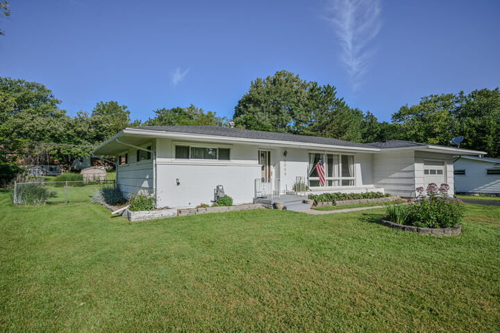 Property Photo:  2009 E Mile Road  OH 45503 