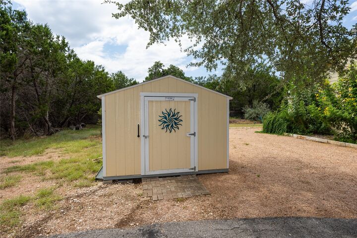 Property Photo: 400 Unit A Oak Knob Drive A TX 78676