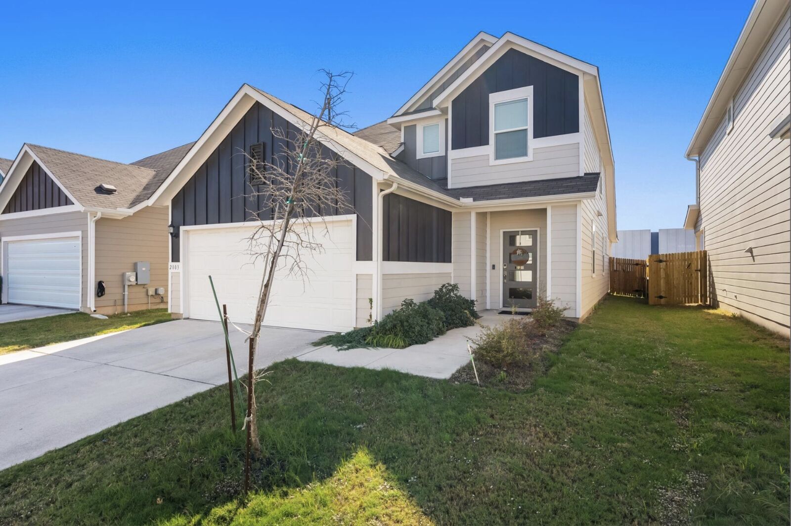 Property Photo: 2803 Mary Elizabeth Drive TX 78728