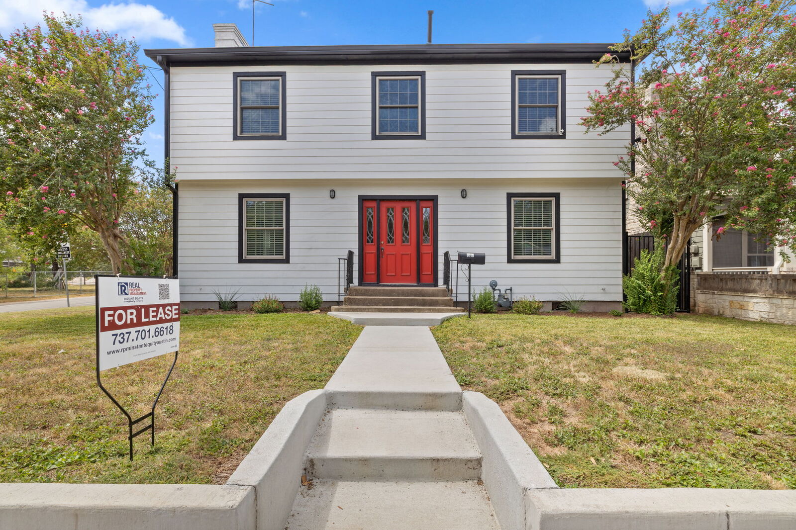 Property Photo: 1013 E 38th 1/2 Street TX 78751