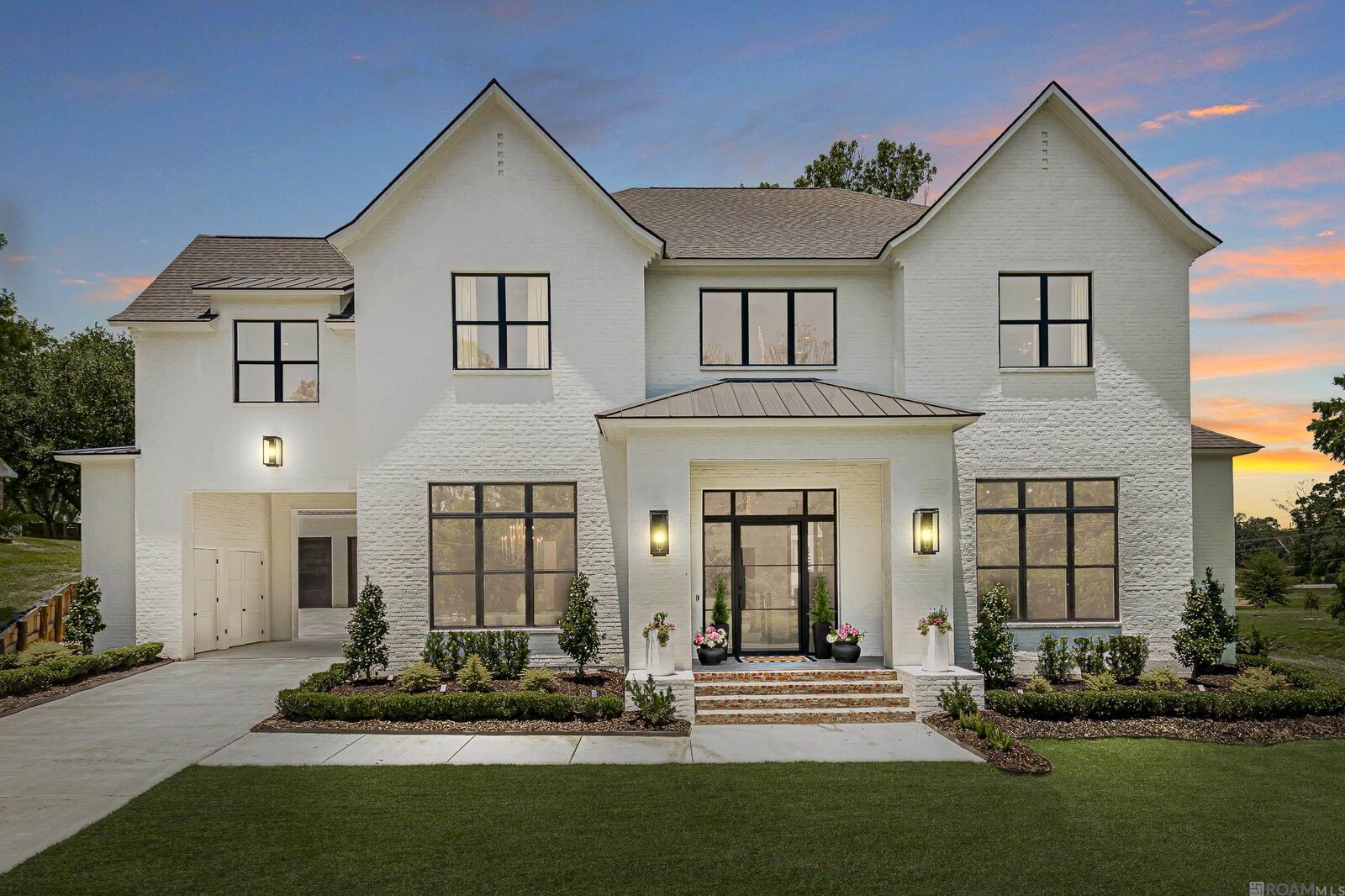 Property Photo: 170 Fulwar Skipwith Rd LA 70810