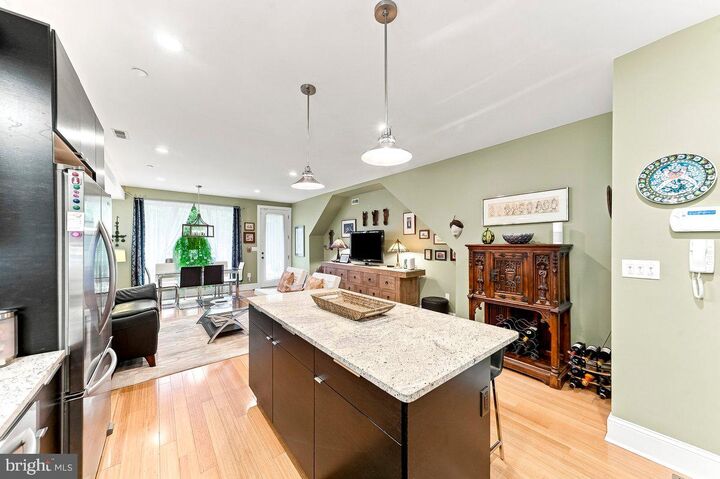 Property Photo:  1217 Mount Vernon Street 19 1  PA 19123 