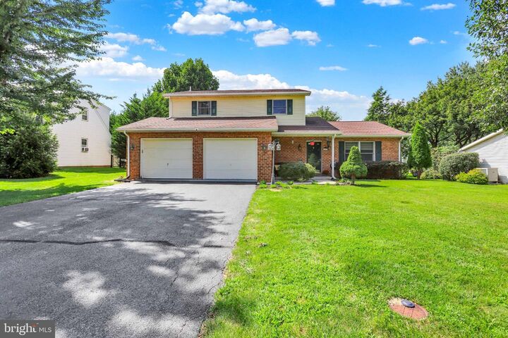 Property Photo:  3479 Carnoustie Drive  PA 17202 