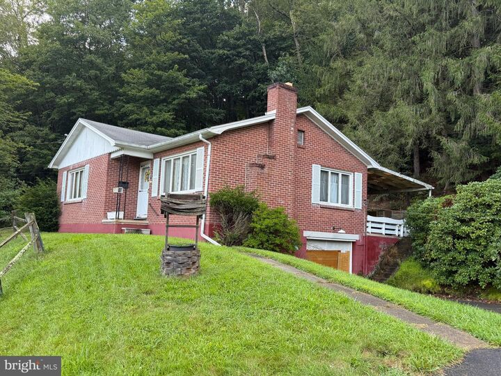 Property Photo: 1 High Street A MD 21539