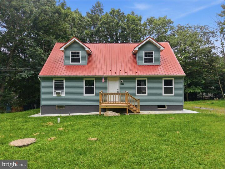 Property Photo: 1626 David Lane PA 18330