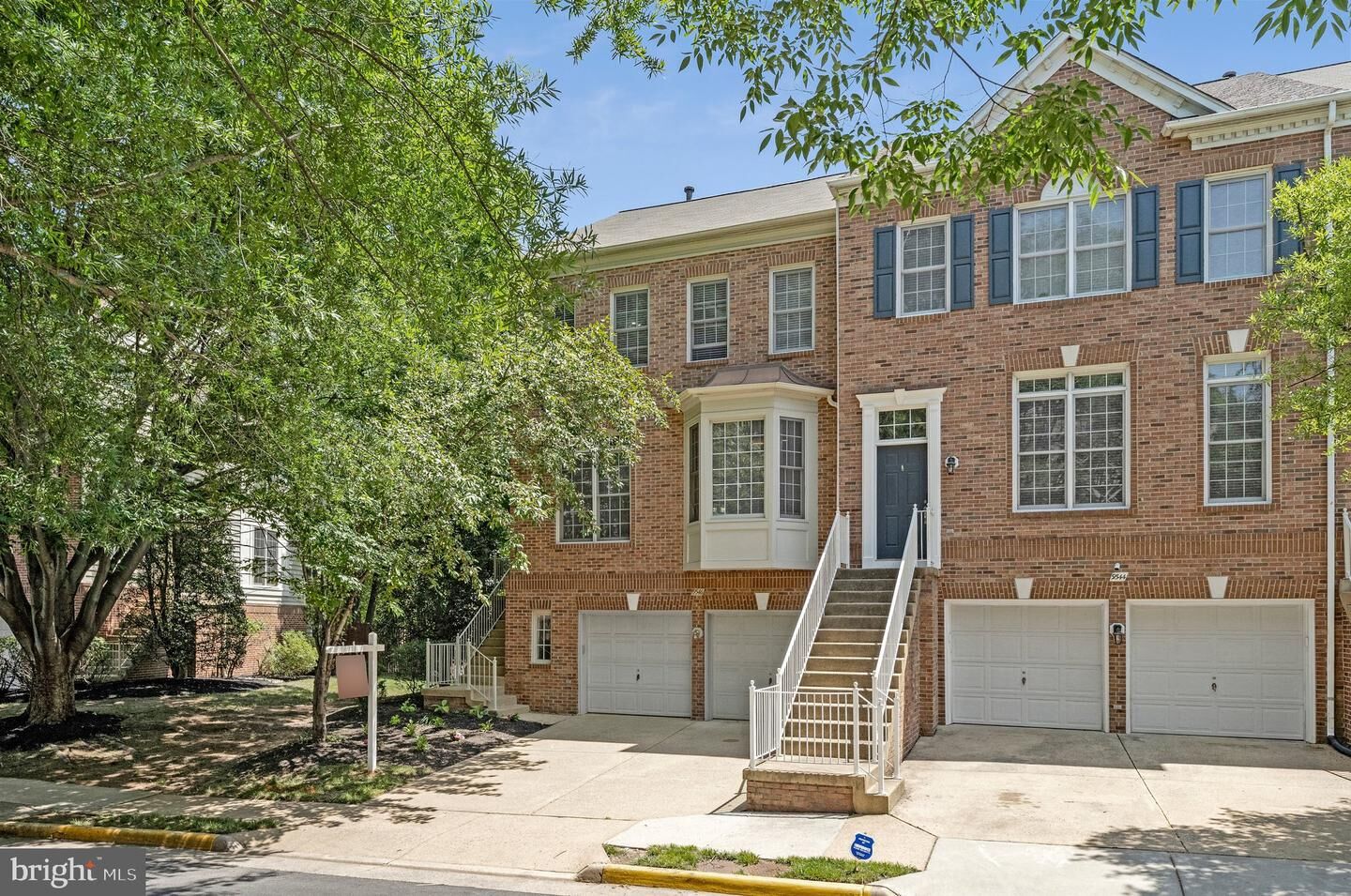 Property Photo:  9546 Lagersfield Circle  VA 22181 
