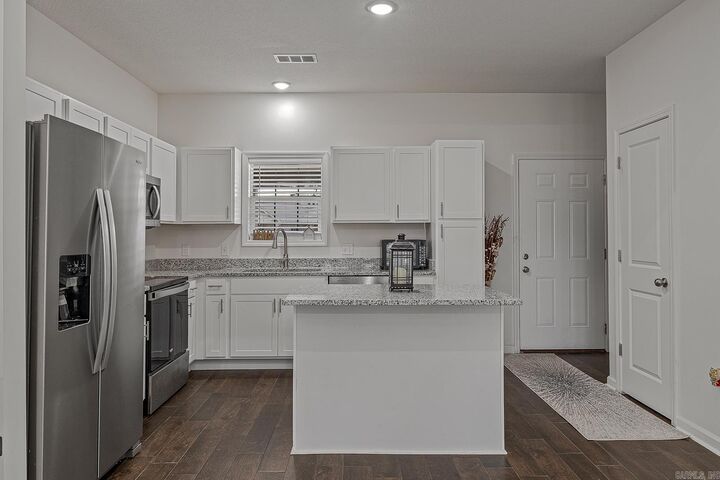 Property Photo:  3100 Olivia Court Unit 3  AR 72404 