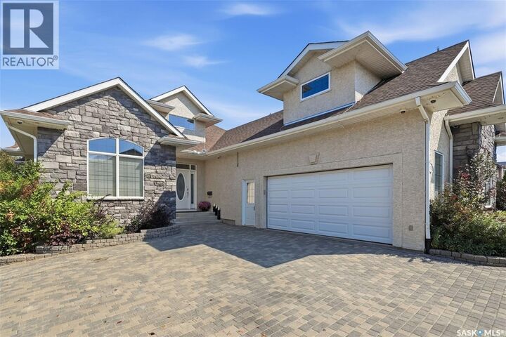 Property Photo:  934 Maguire Crescent  SK S7W 1A5 