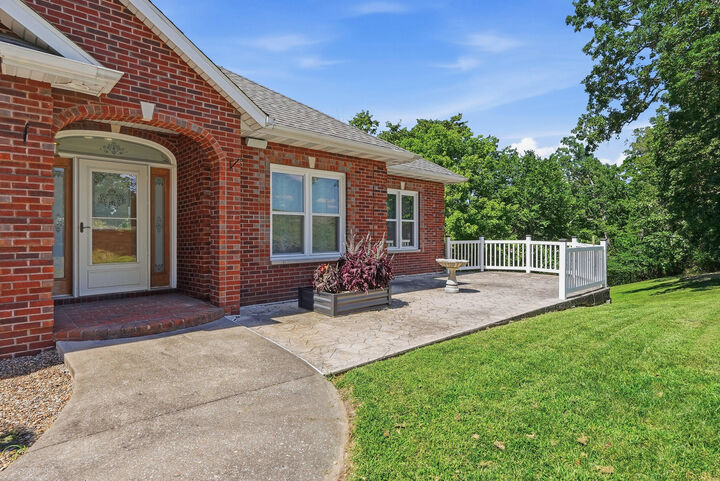 Property Photo:  5816 Tanner Bridge Rd  MO 65101 