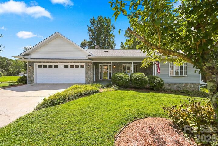 Property Photo: 9 Daniel Circle NC 28630
