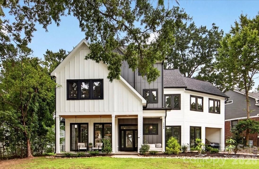 Property Photo:  2200 Stratford Avenue  NC 28205 
