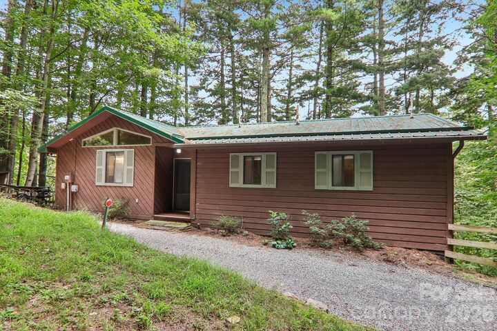 Property Photo:  21 Wild Bird Lane  NC 28751 