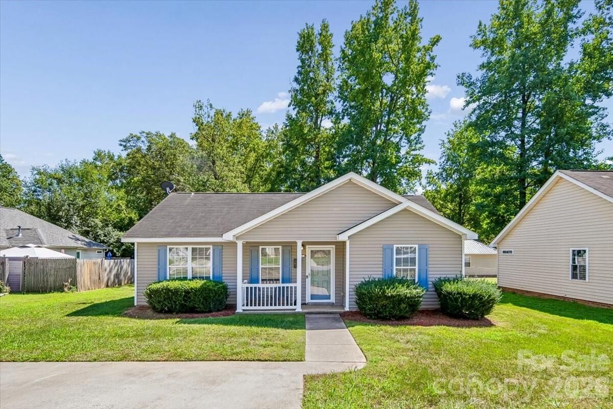 Property Photo: 551 Porter Street NC 28208