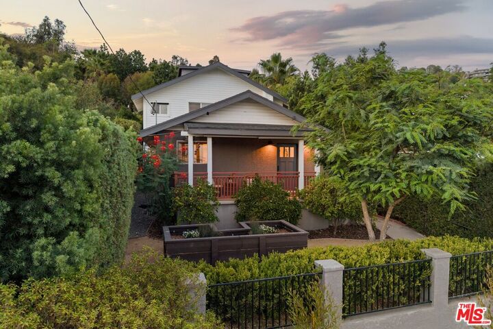 Property Photo:  1155 Isabel St  CA 90065 