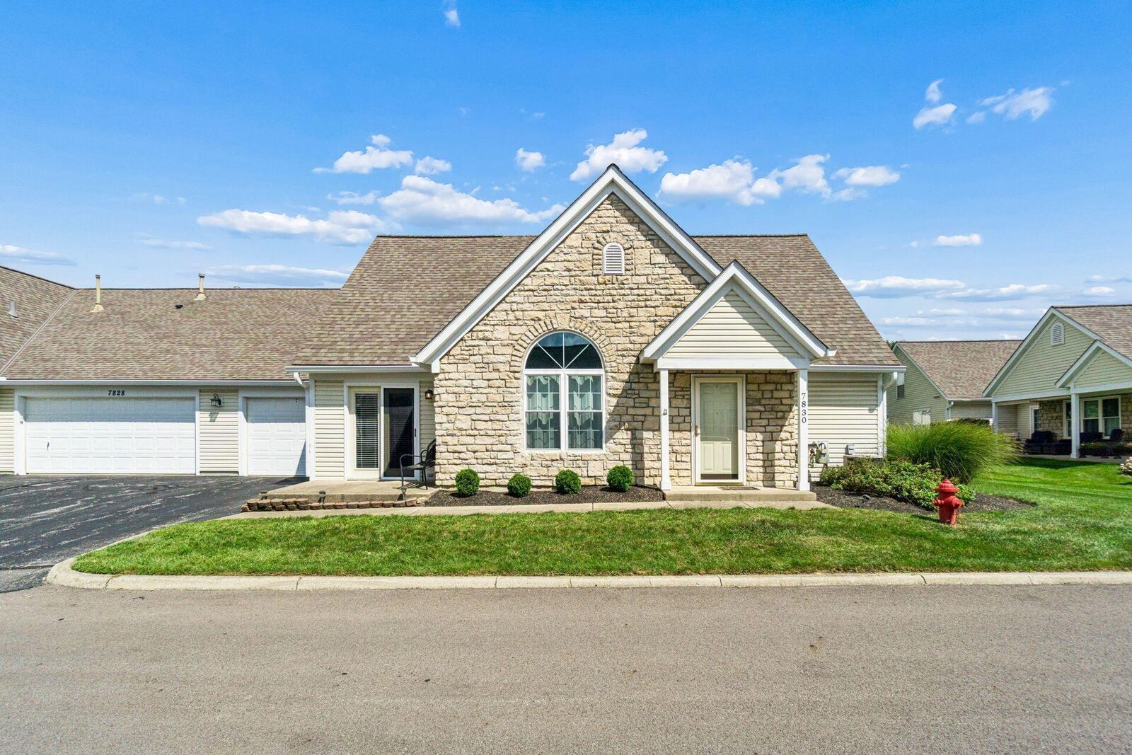 Property Photo:  7830 Meadowlark S Lane  OH 43068 
