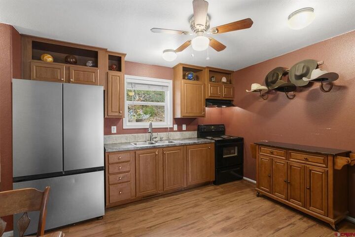 Property Photo:  1645 Bear Creek Road  CO 81122 