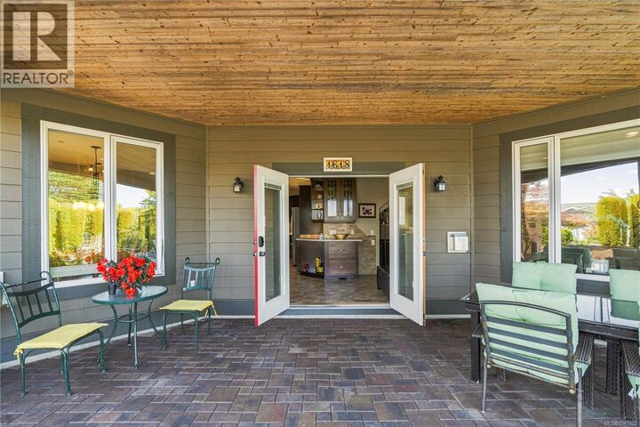 Property Photo: 1618 Admiral Tryon Boulevard BC V9P 1Y2