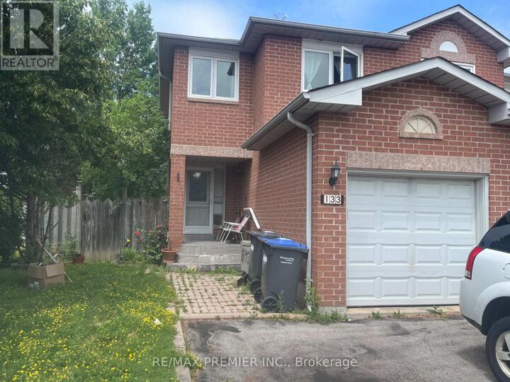 Property Photo: 133 Saddletree Trail North ON L6X 4M9