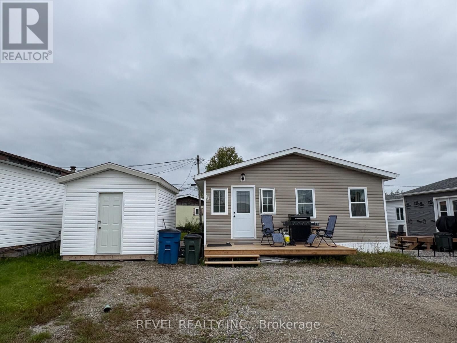 Property Photo:  13 King Street  ON P0L 1C0 