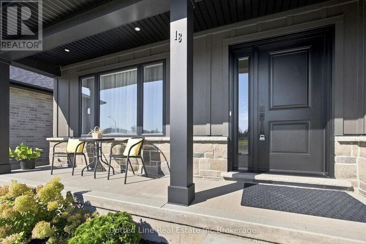 Property Photo:  18 Walnut Drive  ON N4G 5S2 