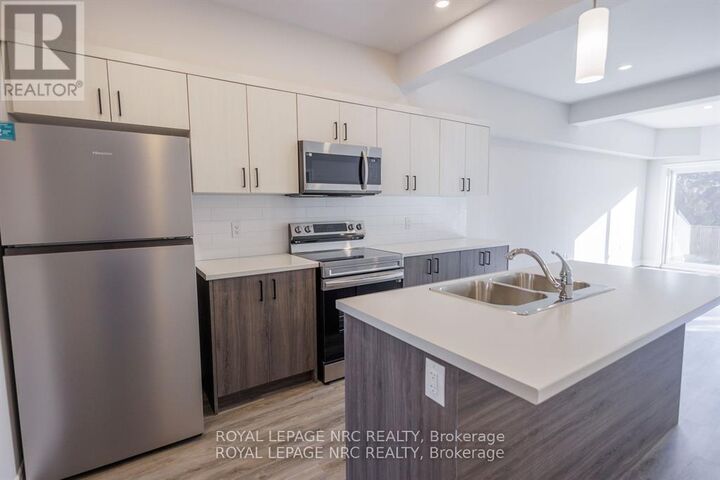 Property Photo:  41 St Davids West 1B  ON L2V 2L4 