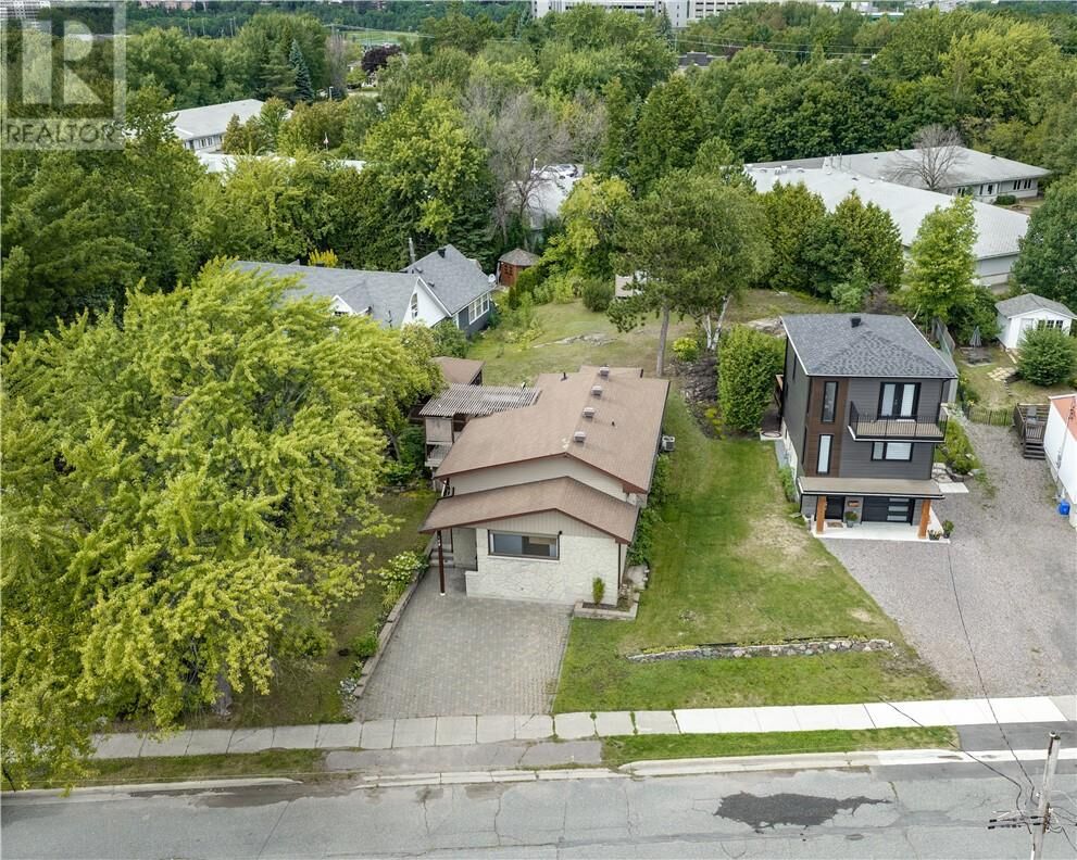 Property Photo:  168 Nepahwin Avenue  ON P3E 2H6 