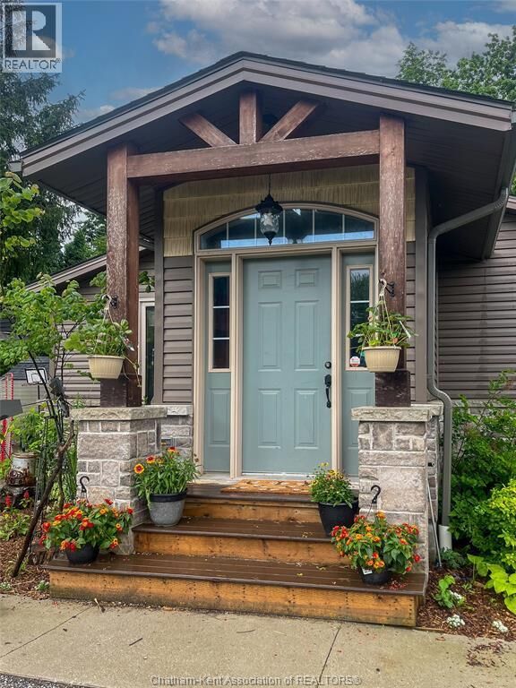 Property Photo:  22788 Creek Road  ON N7M 0L4 