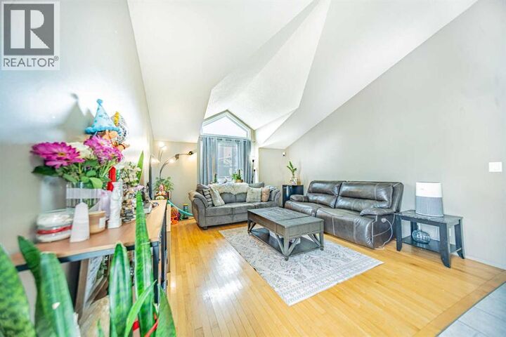 Property Photo: 27 Escott Close AB T4R 2J9