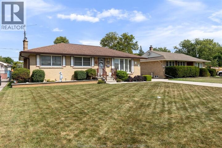Property Photo: 3890 Avon ON N9G 2E3