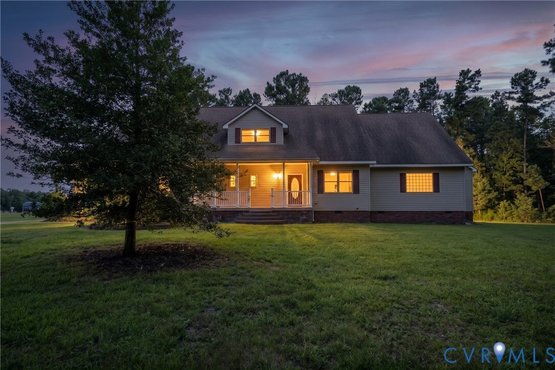 Property Photo:  1465 Old Richmond Road  VA 23824 