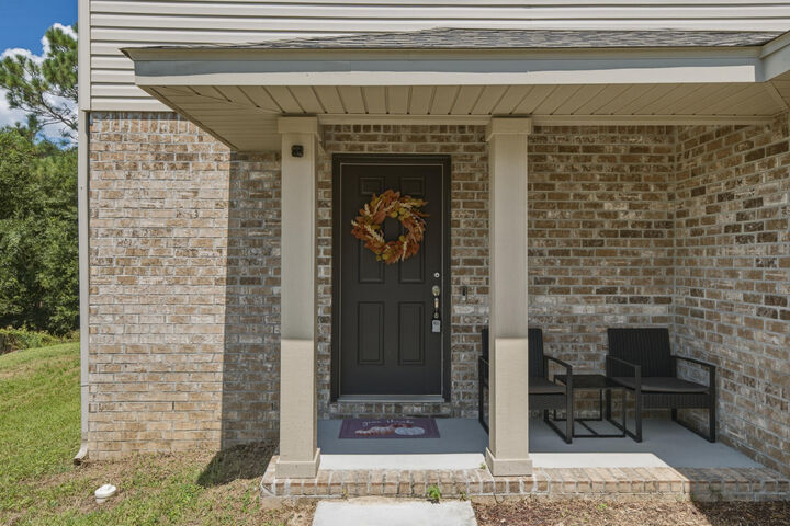 Property Photo: 171 Conquest Avenue FL 32536