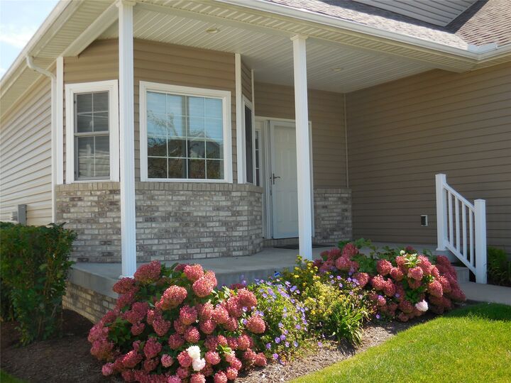 Property Photo: 7207 Fieldstone Court 56 PA 16509